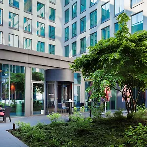 布鲁塞尔迷笛丽笙公园酒店 *** Saint-Gilles