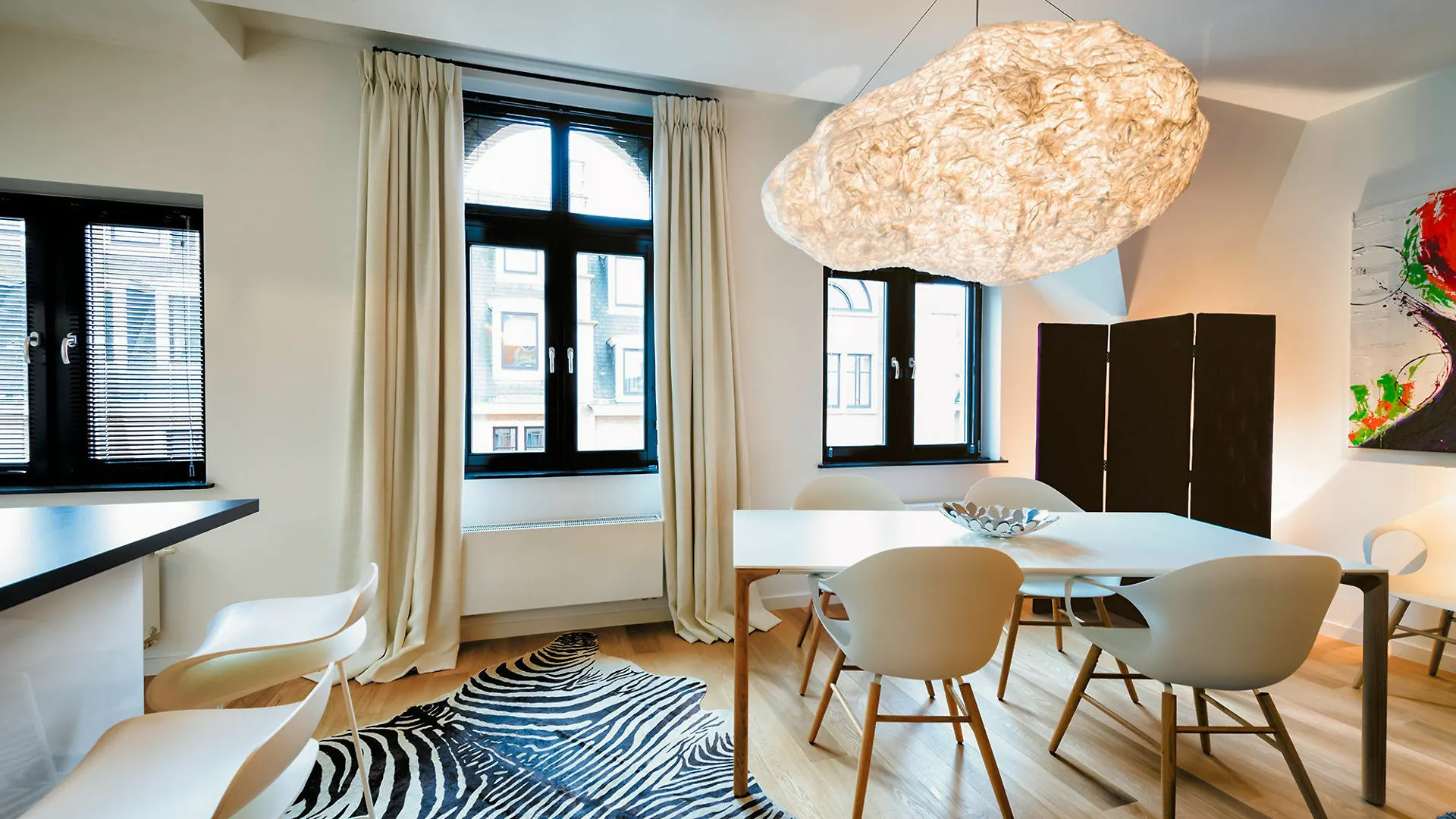 Charles Home - Grand Place Aparthotel Брюссель