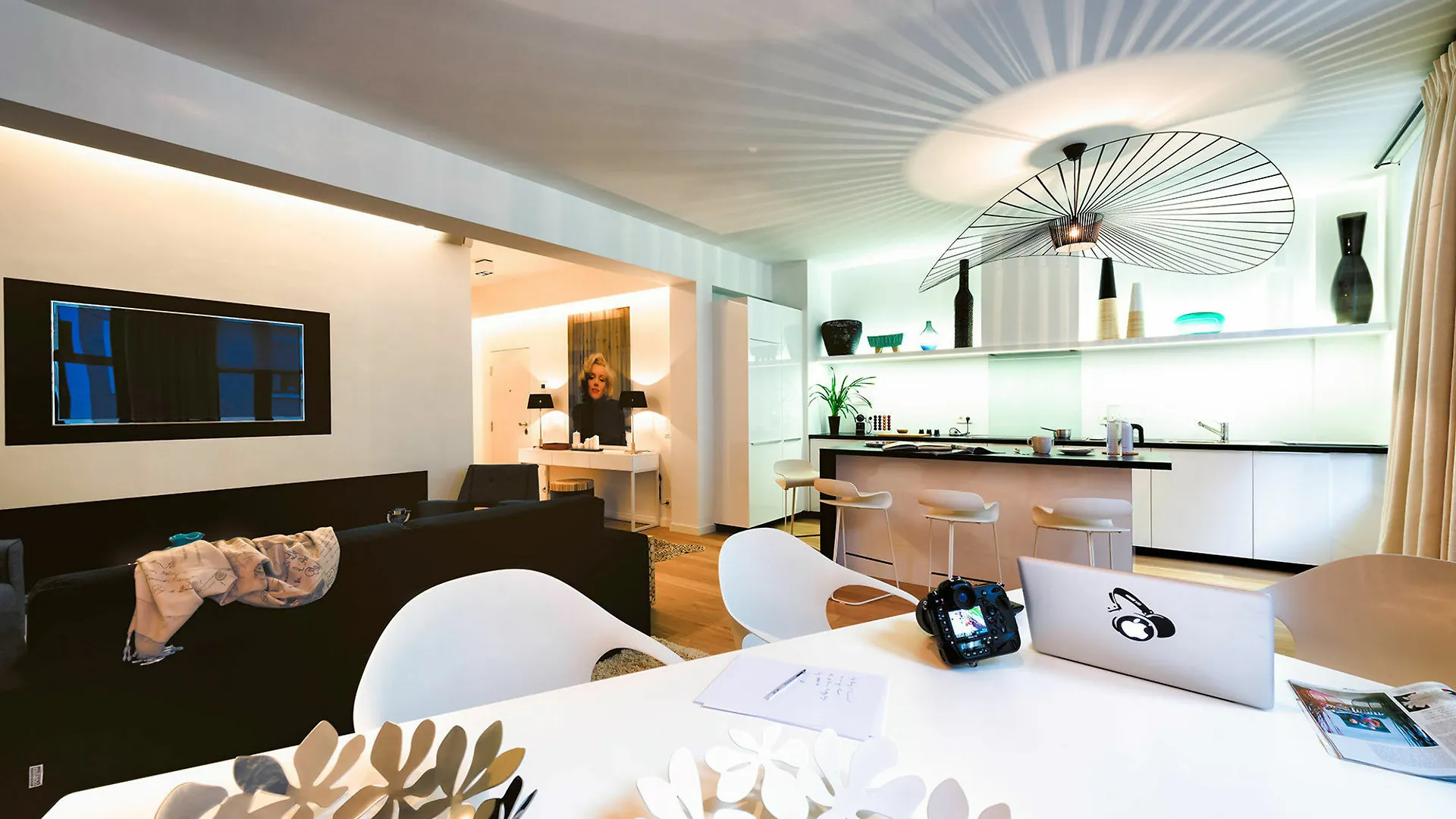 Charles Home - Grand Place Aparthotel Брюссель Бельгия