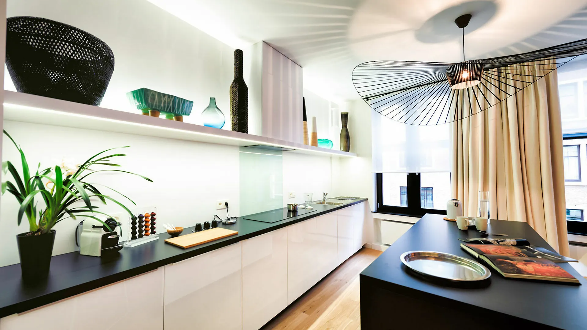 Charles Home - Grand Place Aparthotel  Brussels