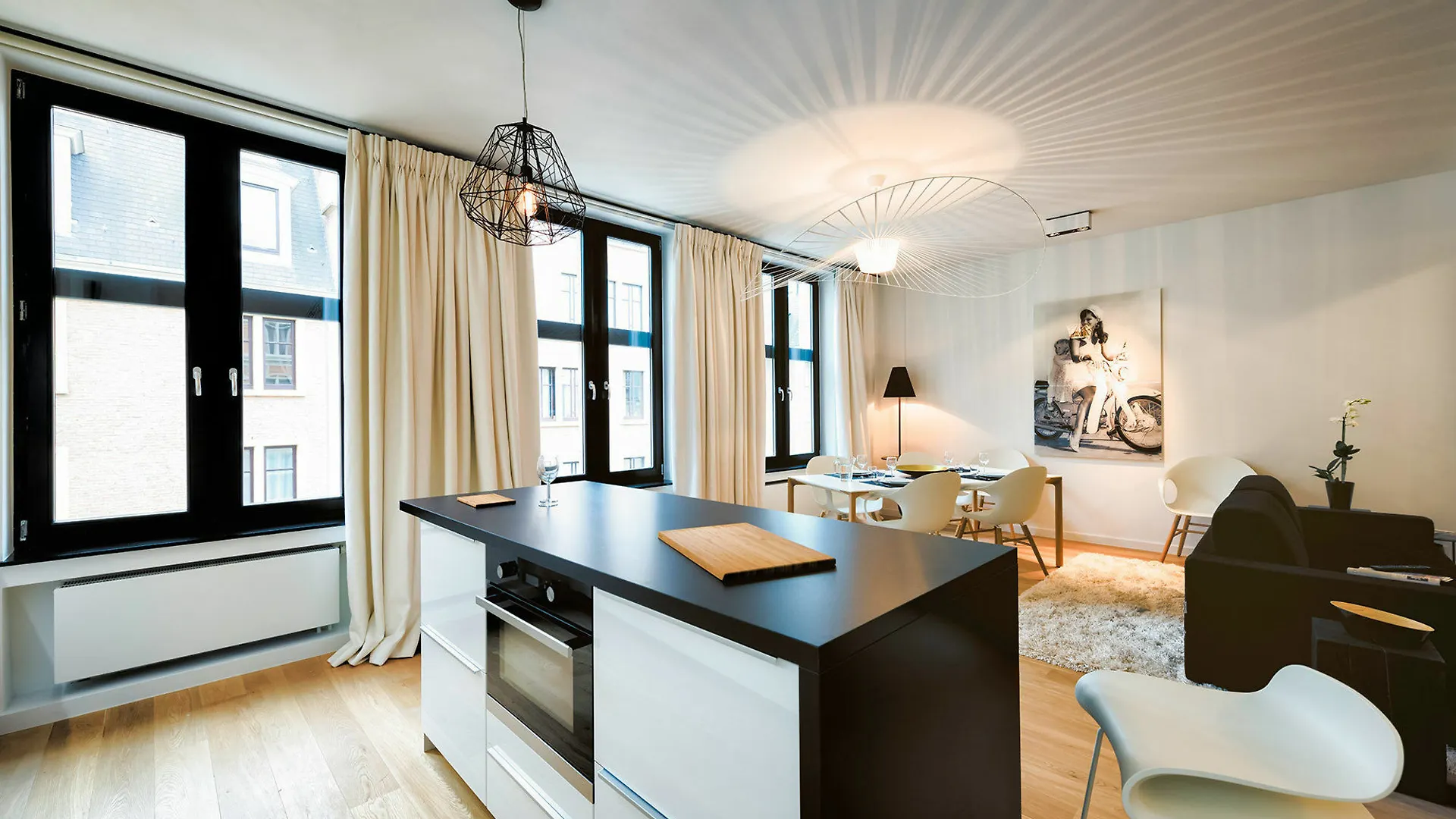 Charles Home - Grand Place Aparthotel 4*, Brussels Belgium