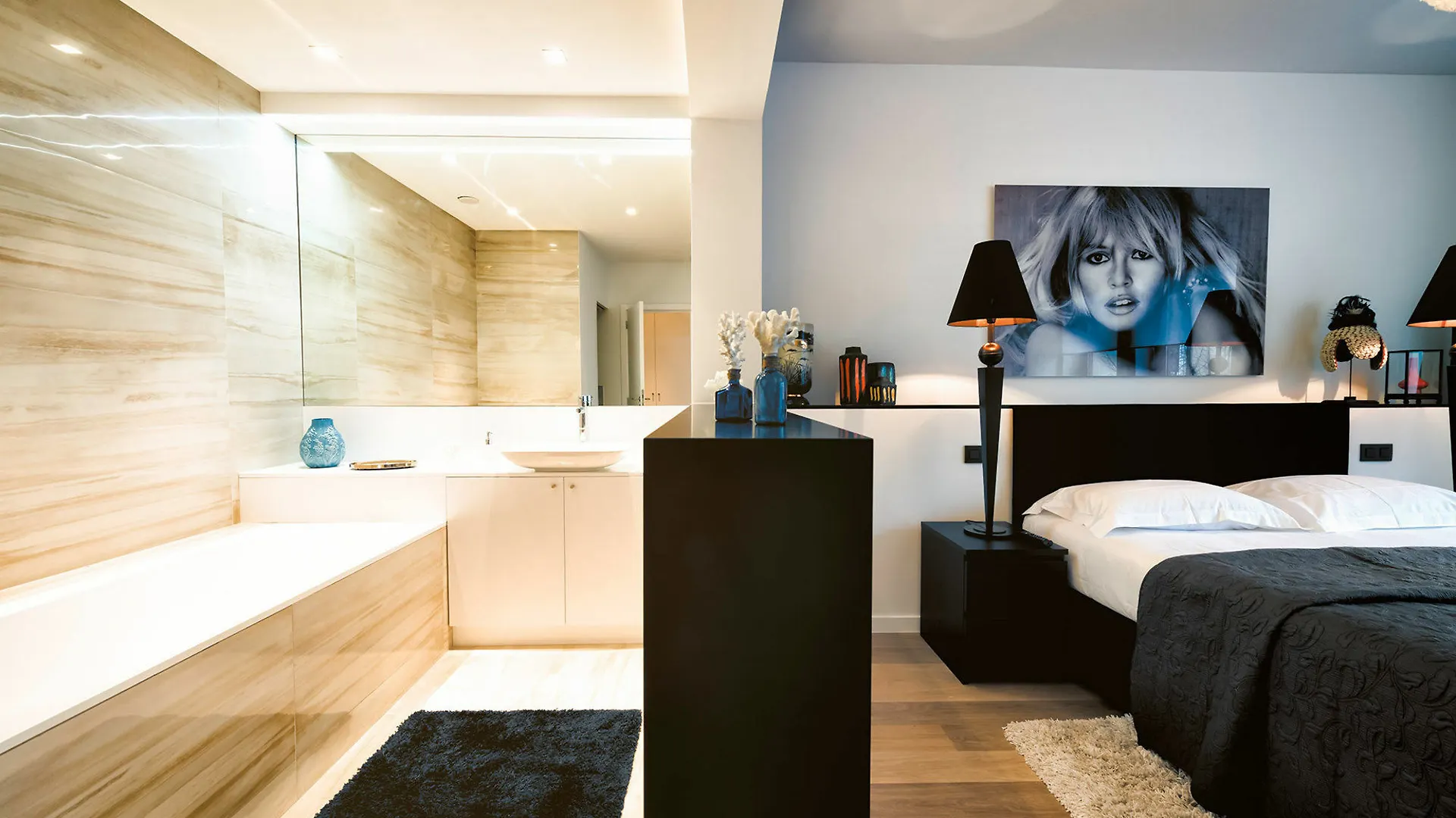 ****  Charles Home - Grand Place Aparthotel Belgium