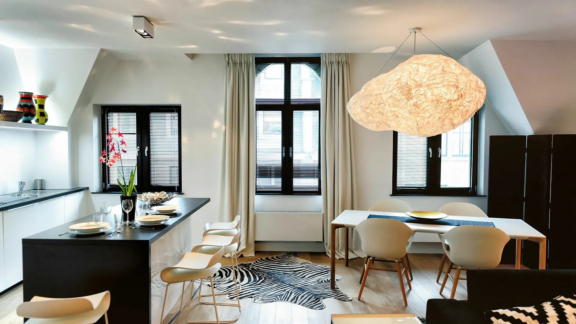 Charles Home - Grand Place Aparthotel 4*, Brussels Belgium